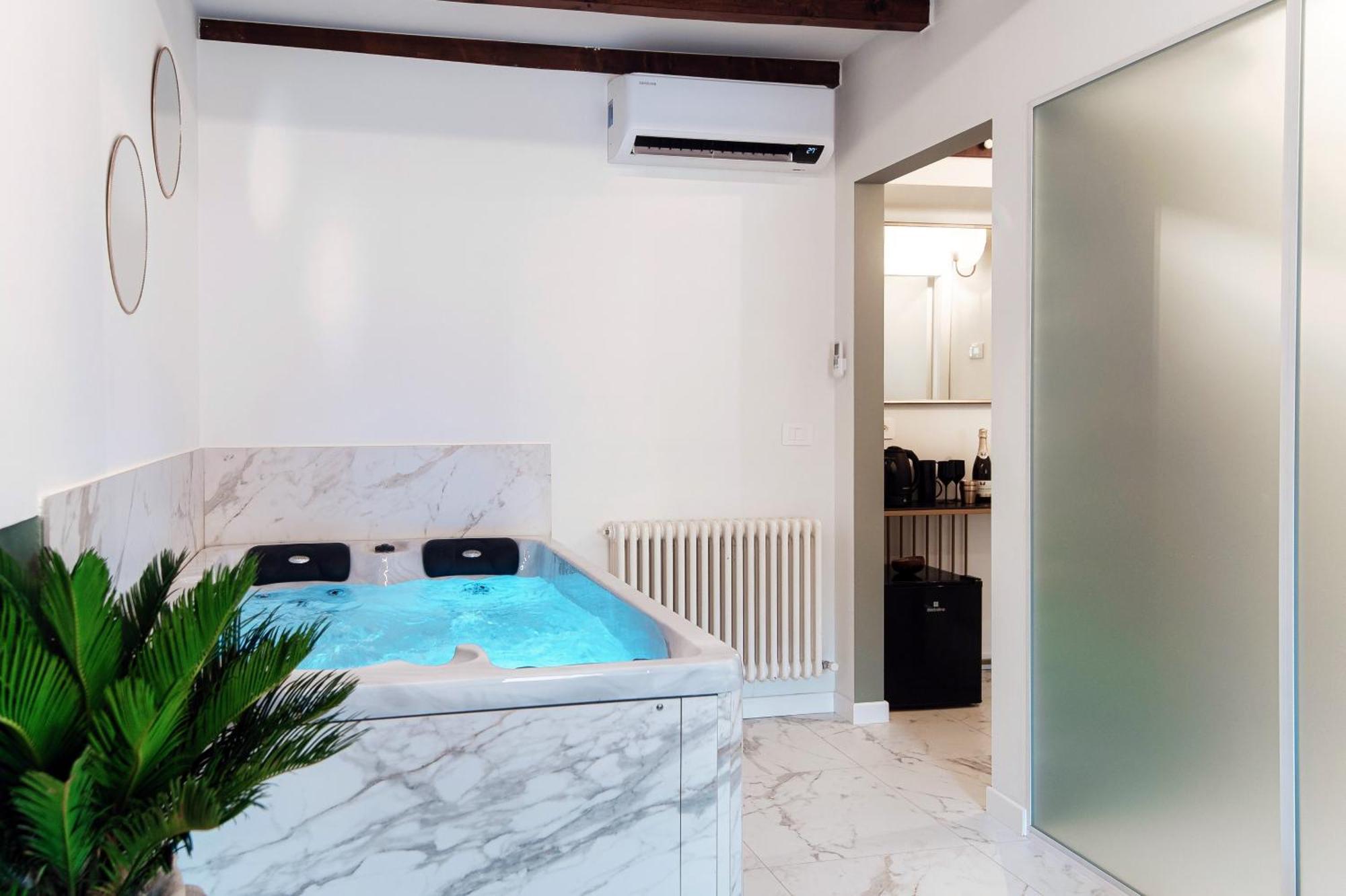 Sahara & Amazzonia Luxury Rooms- The House Of Travelers コモ エクステリア 写真