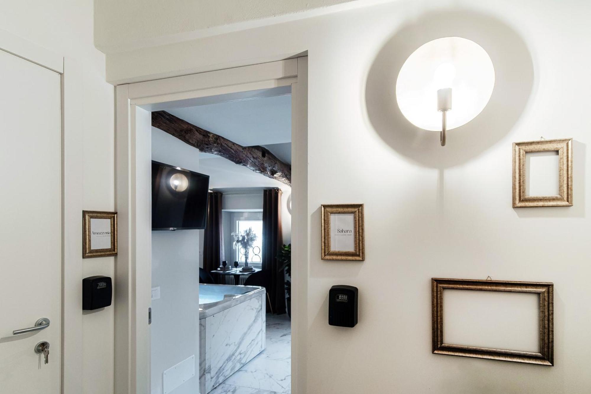 Sahara & Amazzonia Luxury Rooms- The House Of Travelers コモ エクステリア 写真