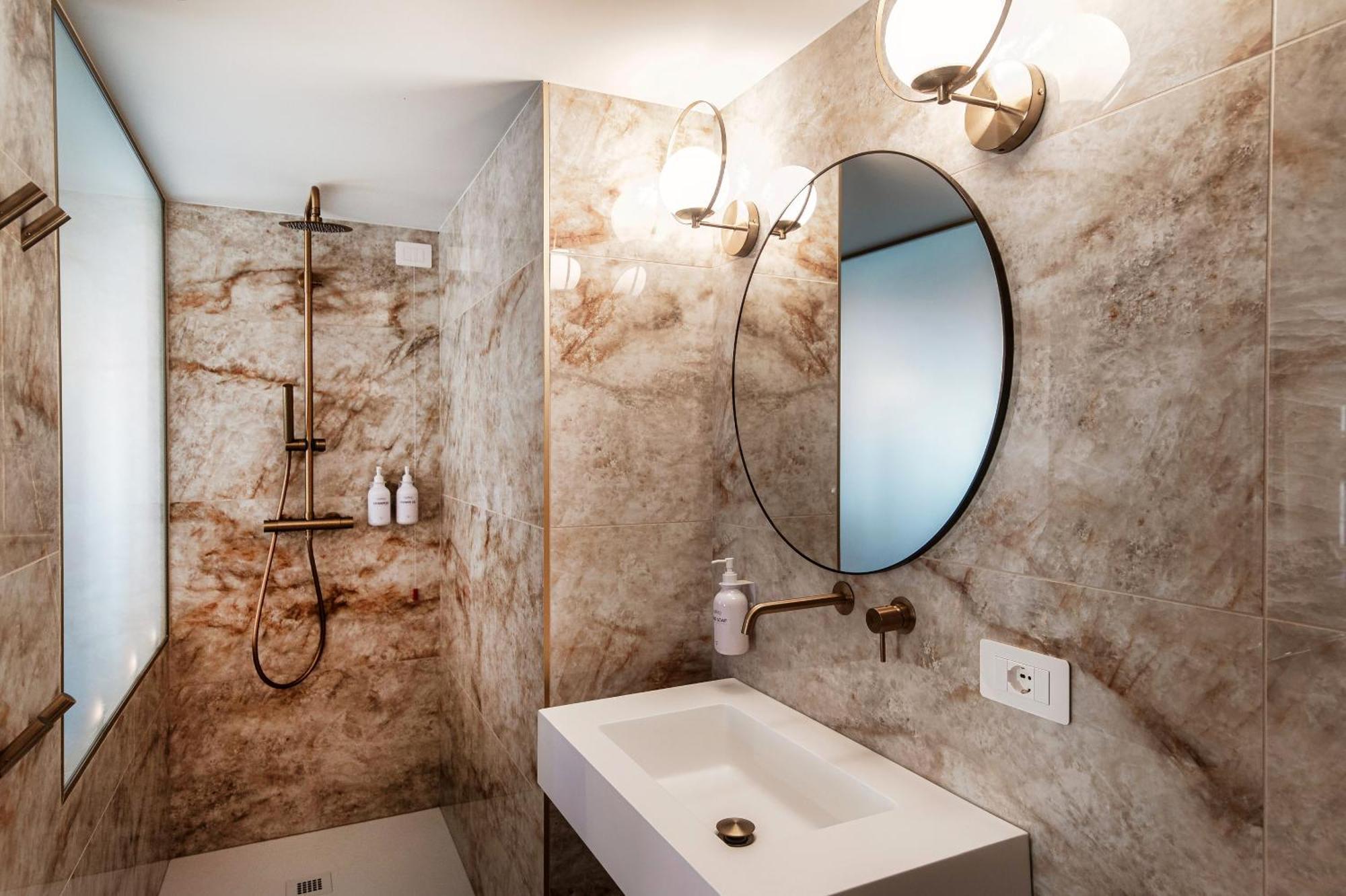 Sahara & Amazzonia Luxury Rooms- The House Of Travelers コモ エクステリア 写真